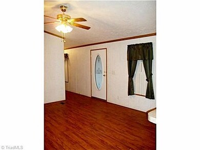 468 Tall Pine St, Asheboro, NC 27205 - photo 3