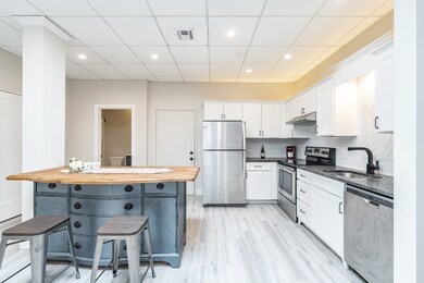 15 Hawley St unit 302, Northampton, MA 01060 - photo 7