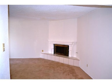 10624 Springwood Dr unit A, El Paso, TX 79935 - photo 2
