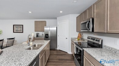 6154 Feather Way SE, Owens Cross Roads, AL 35763 - photo 3