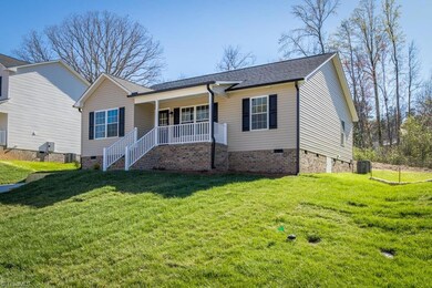 878 Berg St, Asheboro, NC 27203 - photo 4