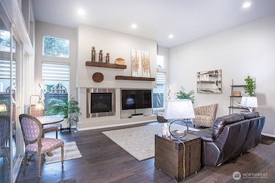 Living room with gas fireplace