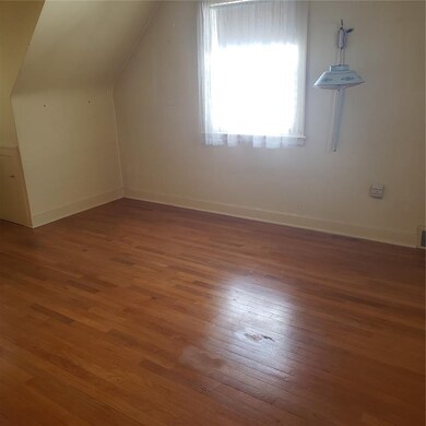 1617 C Ave NW, Cedar Rapids, IA 52405 - photo 5