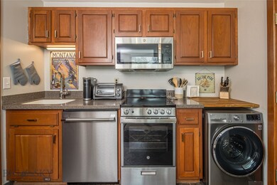 Remodeled Kitchen with upgraded cabinets and appli