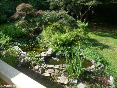 Yard/Garden - Wonderful fish pond