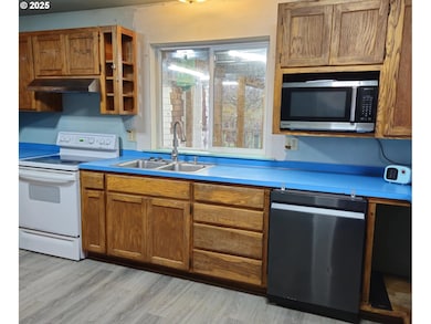 84899 Territorial Hwy, Eugene, OR 97402 - photo 5