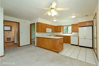 4034 55th St, Des Moines, IA 50310 - photo 6