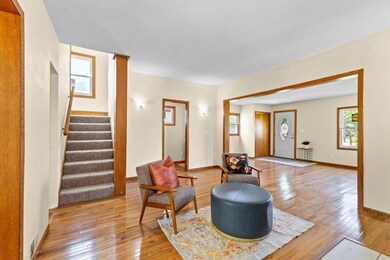 1613 Maple Dr NW, Cedar Rapids, IA 52405 - photo 7