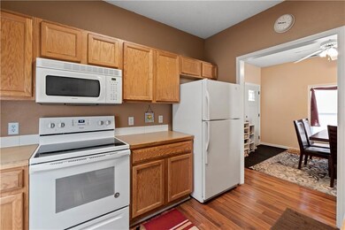 2838 E Walnut St, Des Moines, IA 50317 - photo 6