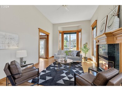 Living Room/Entrance