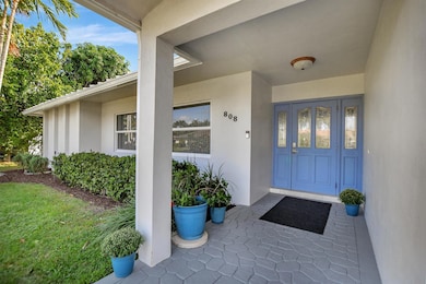 808 Berkeley St, Boca Raton, FL 33487 - photo 5