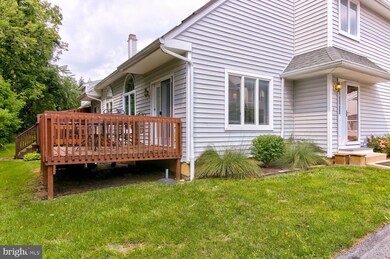 130 W Thomas Ct, Kennett Square, PA 19348 - photo 3