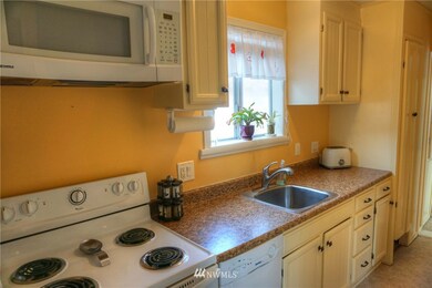 unlisted-address, Everett, WA 98201 - photo 6