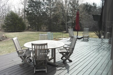 Huge Deck