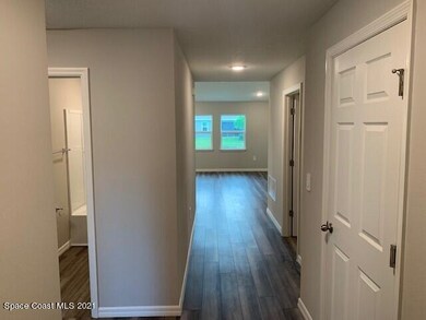 361 Foyer