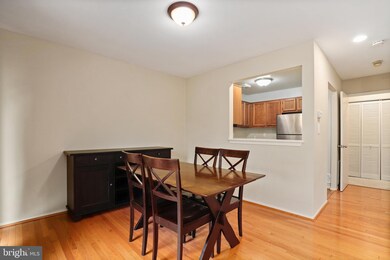 9307 Sparrow Valley Dr, Montgomery Village, MD 20886 - photo 6