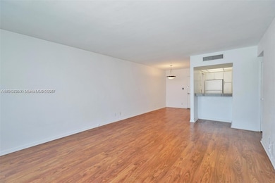 Mirador 1200 unit 1503, Miami Beach, FL 33139 - photo 6