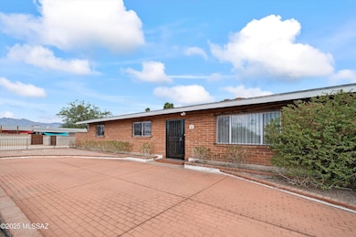 40 N Leonora Ave, Tucson, AZ 85711 - photo 2