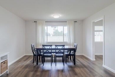 910 E Watson Dr (17).jpg-SMALL