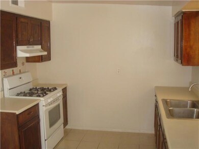7904 Broadway Dr, El Paso, TX 79915 - photo 7