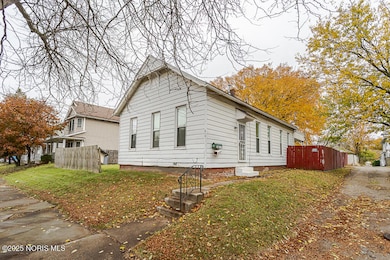 914 Moore St, Toledo, OH 43608 - photo 2
