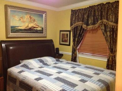 11566 NW 48 Te, Doral, FL 33178 - photo 4