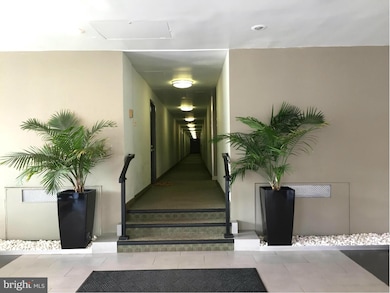 Taft Towers unit 304, Arlington, VA 22201 - photo 5