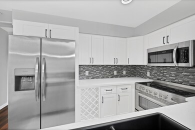 712 Algregg St, Houston, TX 77008 - photo 2