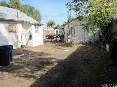 side of front unit and 1 car detached garage
