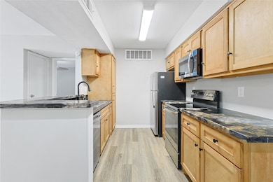 12955 Woodforest Blvd unit 19, Houston, TX 77015 - photo 6