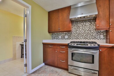 4 Vanden Rd, Merrimack, NH 03054 - photo 2