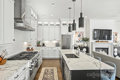 2208 Nolen Ridge Ave, Charlotte, NC 28209 - photo 6