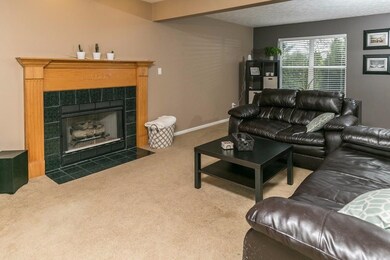 2286 Hickory Circle Dr, Howell, MI 48855 - photo 4