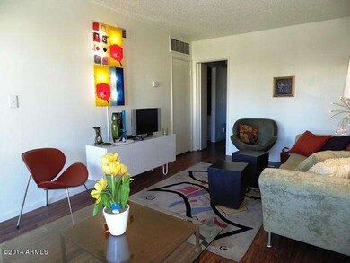 LivingRoom(2)