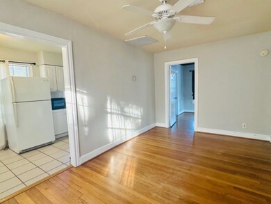 5212 Irvington Blvd unit B, Houston, TX 77009 - photo 4