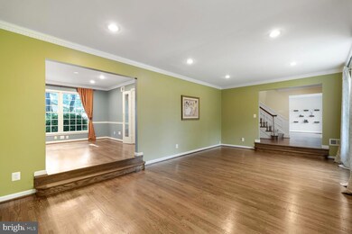 1311 Capulet Ct, McLean, VA 22102 - photo 7