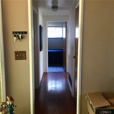 Hallway to Bedroom 1, Bathroom 2 and Kitchen