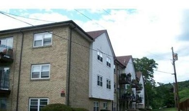 81 High St unit 13, Amesbury, MA 01913 - photo 4
