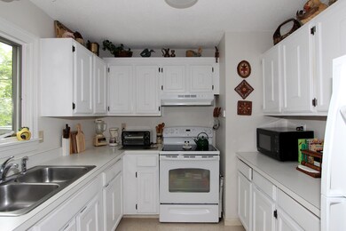 14 Harold St unit 14A, Harwich Port, MA 02646 - photo 6