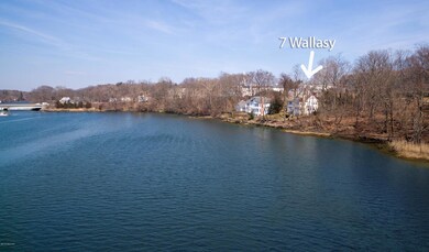 7 Wallasy Way, Riverside, CT 06878 - photo 2