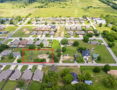 Property lines are approximate.