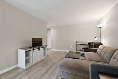 7 Padanaram Rd unit 193, Danbury, CT 06811 - photo 4