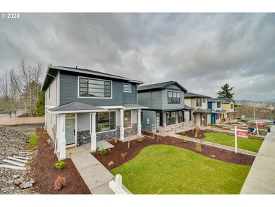 1113 SW Dottie Ct, Troutdale, OR 97060 - photo 2