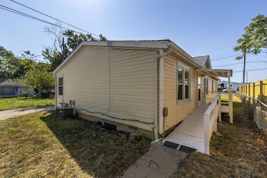 2025-9-11 1538 Frank Rd 007