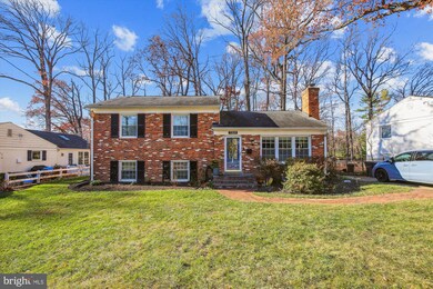 7309 Pinecastle Rd, Falls Church, VA 22043 - photo 3