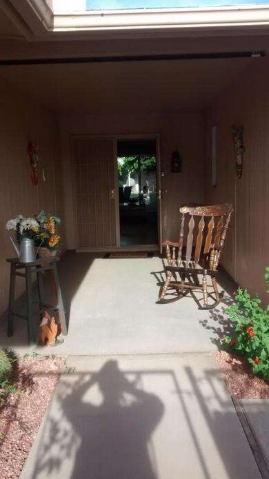 18027 N Highwood Ct, Sun City, AZ 85373 - photo 3