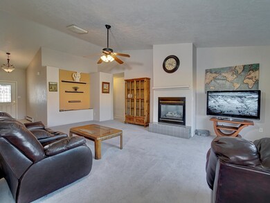 719 Monument View Dr, Grand Junction, CO 81505 - photo 3