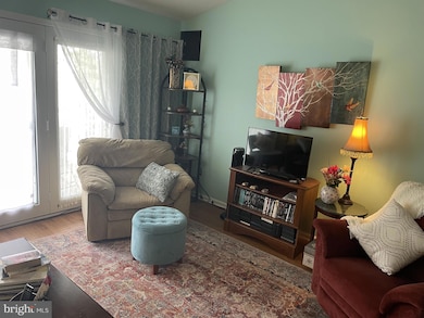 1907 Waters Edge Dr unit 128, Newark, DE 19702 - photo 4