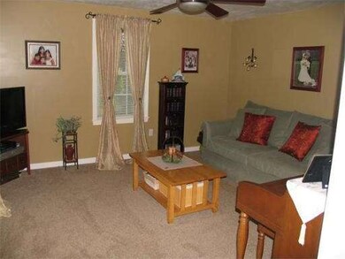 34 Roland Way, Milford, MA 01757 - photo 7