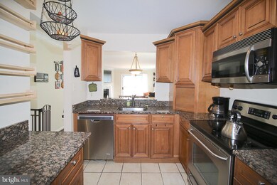 12841 Mill Brook Ct, Woodbridge, VA 22192 - photo 4